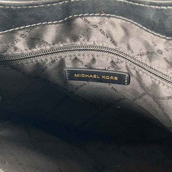 MICHAEL KORS TRISHA Large Black Leather Triple Compartment Gold Logo Tote Bag - Picture 14 of 16